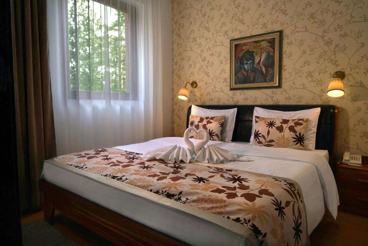 Hotel Iris Zlatibor Exteriör bild