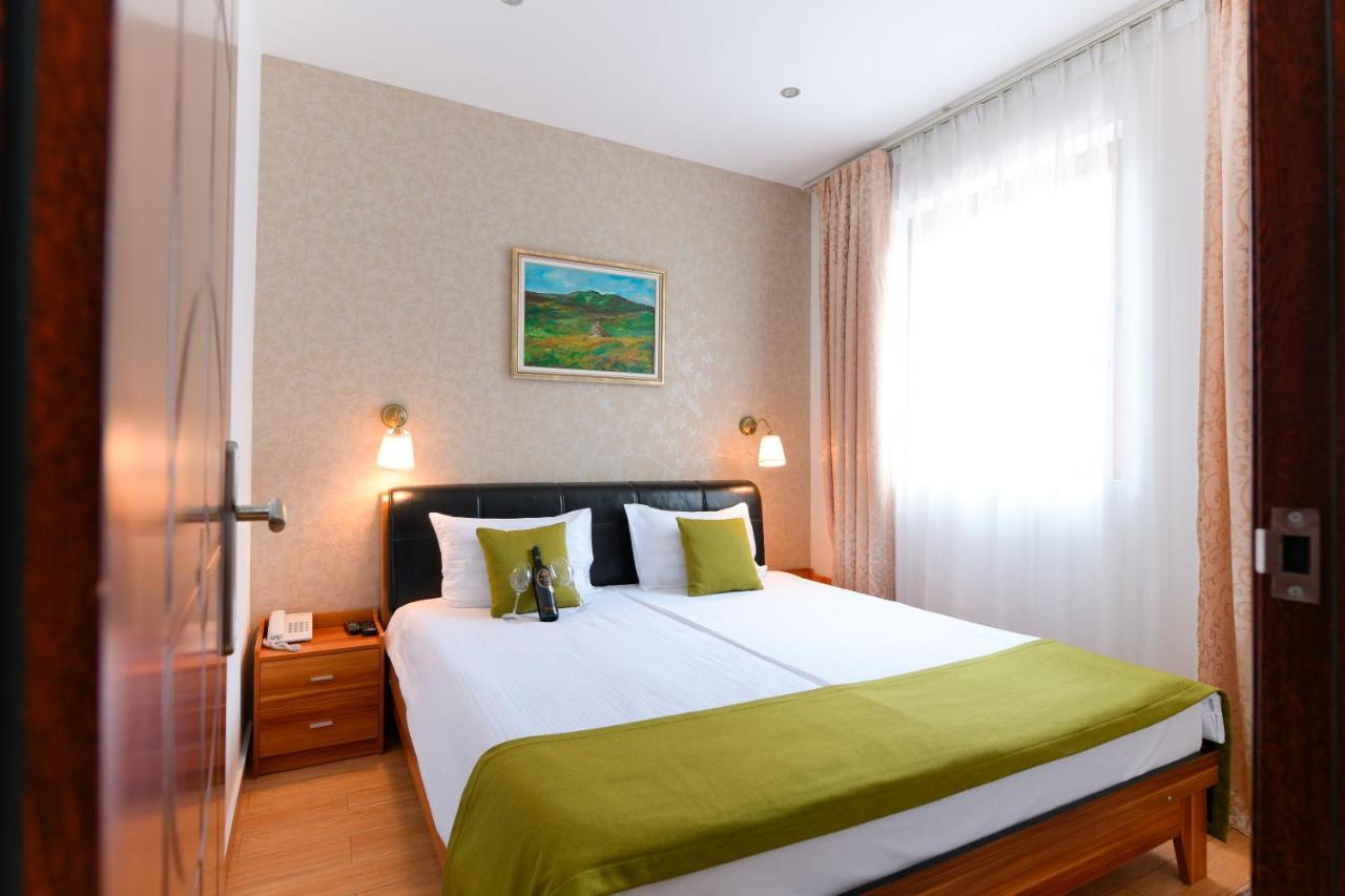Hotel Iris Zlatibor Exteriör bild