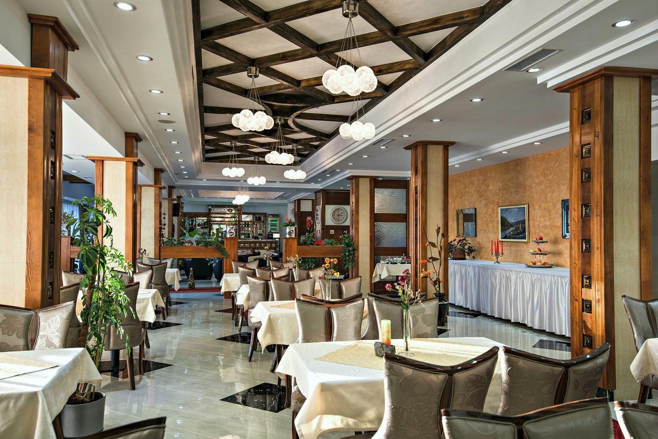 Hotel Iris Zlatibor Exteriör bild