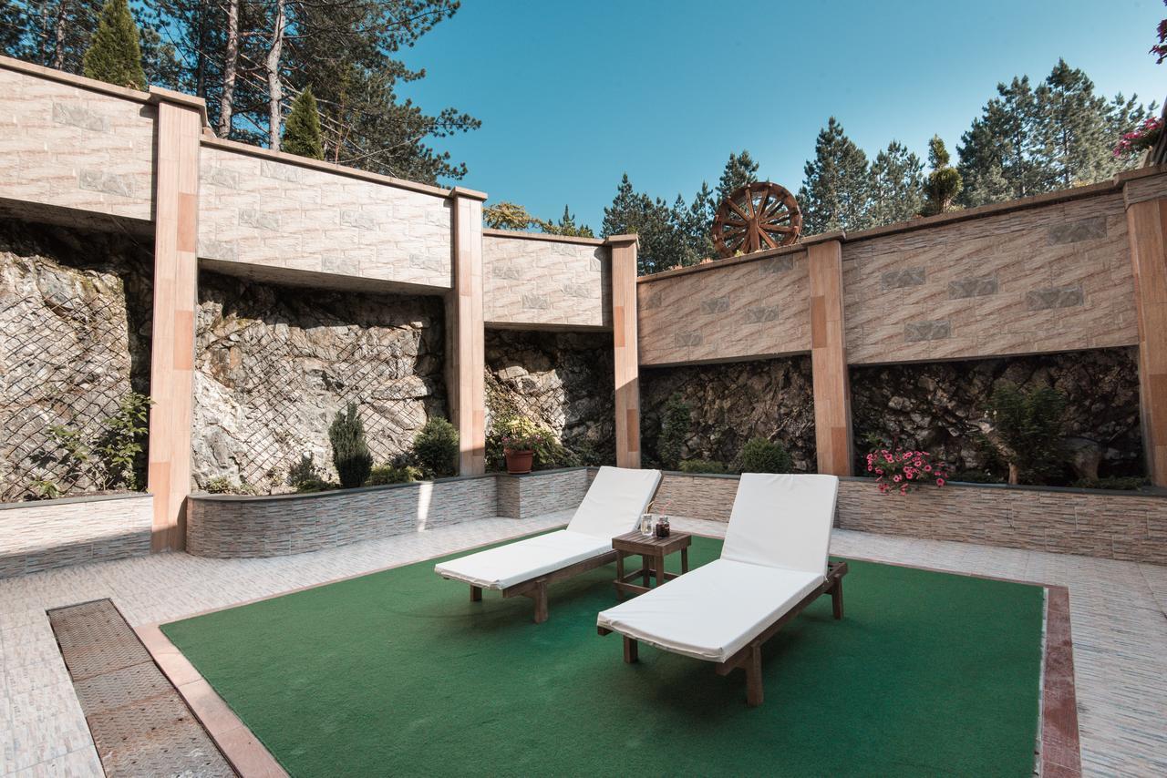 Hotel Iris Zlatibor Exteriör bild